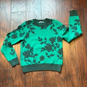 Staccato Green Crewneck Sweater with Floral Design